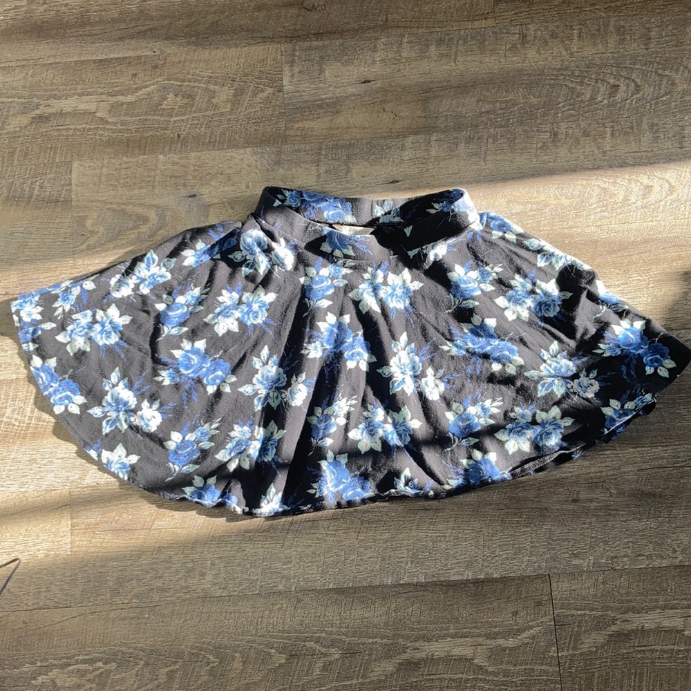 Lauren conrad size small worn a couple times still in good condition